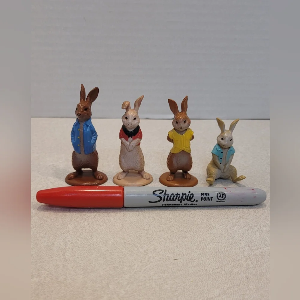 Peter Rabbit Toy Figure Set - Picture 1 of 3